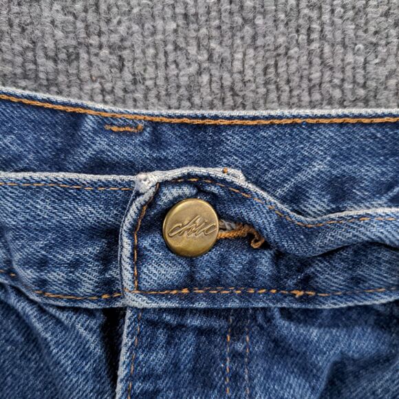 Chic Jean Shorts Womens Size 34x9 Blue Denim Belt Loops 5 Pocket - Picture 9 of 11